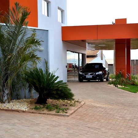 Semprehotel Tres Lagoas Luaran gambar