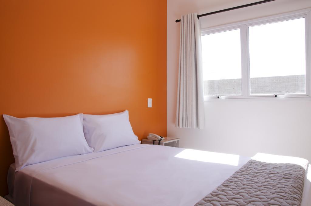 Semprehotel Tres Lagoas Bilik gambar