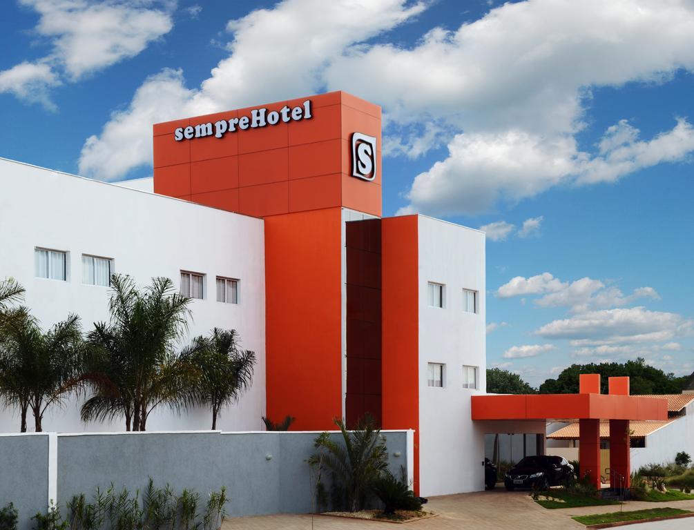 Semprehotel Tres Lagoas Luaran gambar